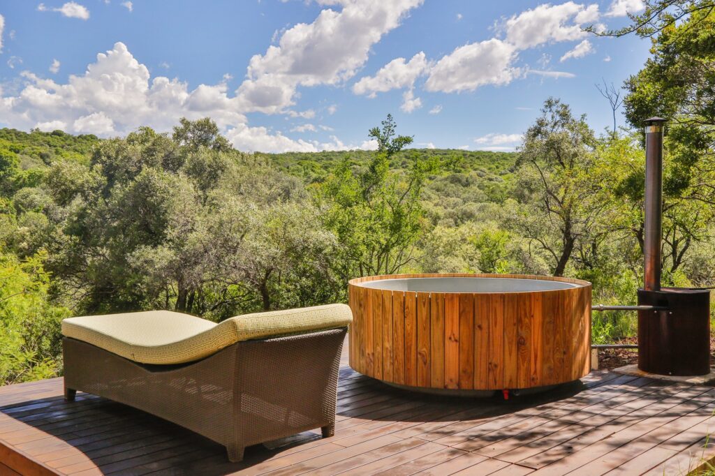 accommodation with private jacuzzi magaliesburg